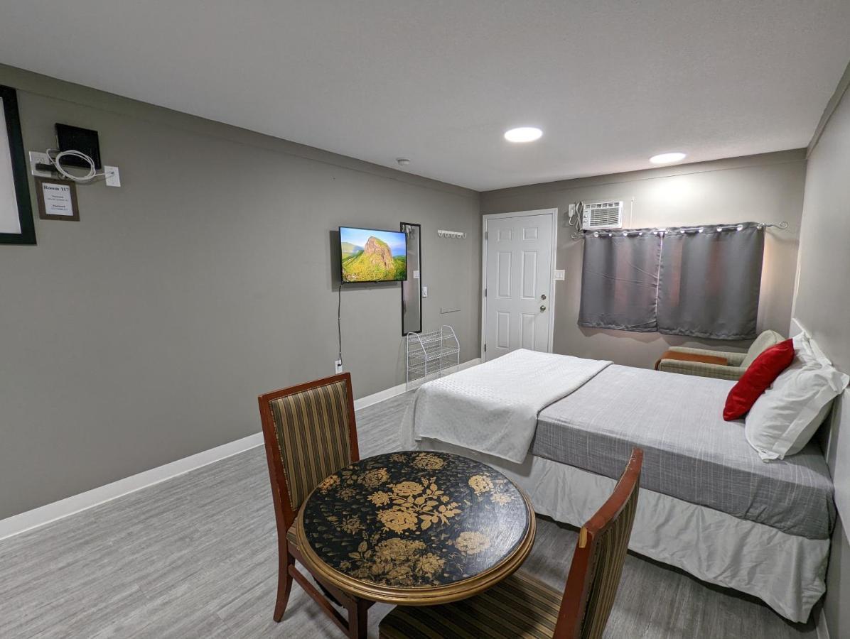 Riverside Motel Medicine Hat Eksteriør bilde
