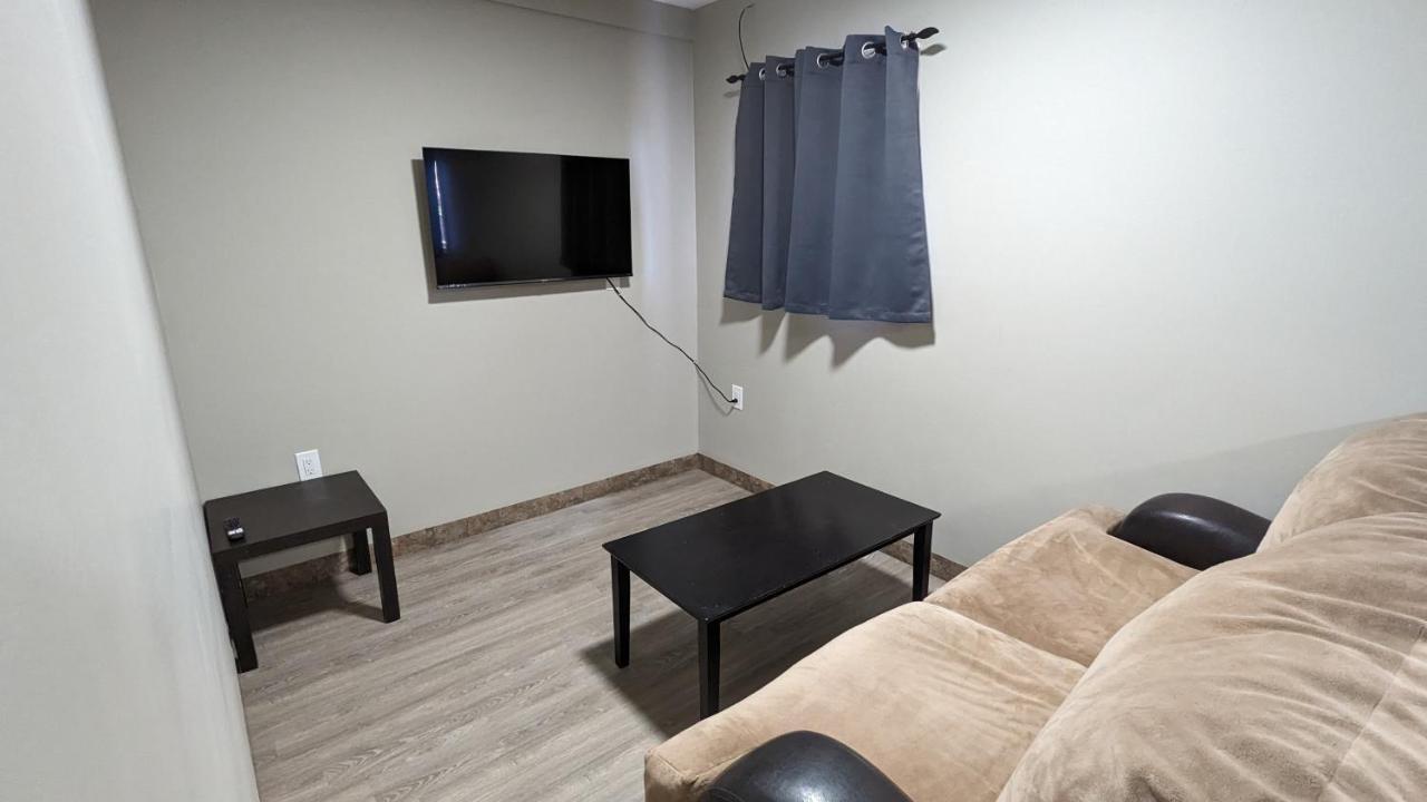 Riverside Motel Medicine Hat Eksteriør bilde